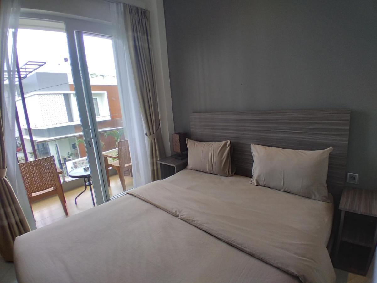 Purnama Balige Hotel Extérieur photo